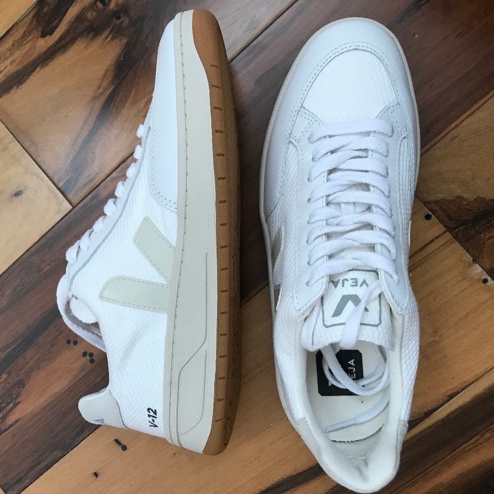 Women's Veja Sneakers - V-12 B-MESH WHITE PIERRE